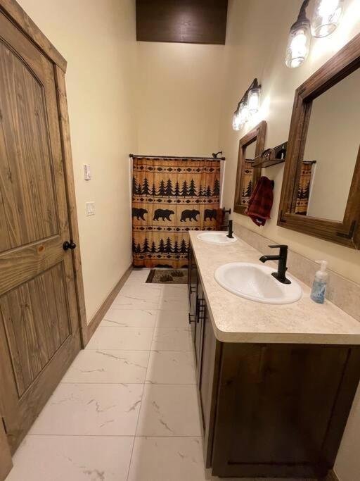 3505 Joseph Dr Cabin With Breathtaking Views, 30 Miles To Yellowstone アイランド・パーク エクステリア 写真