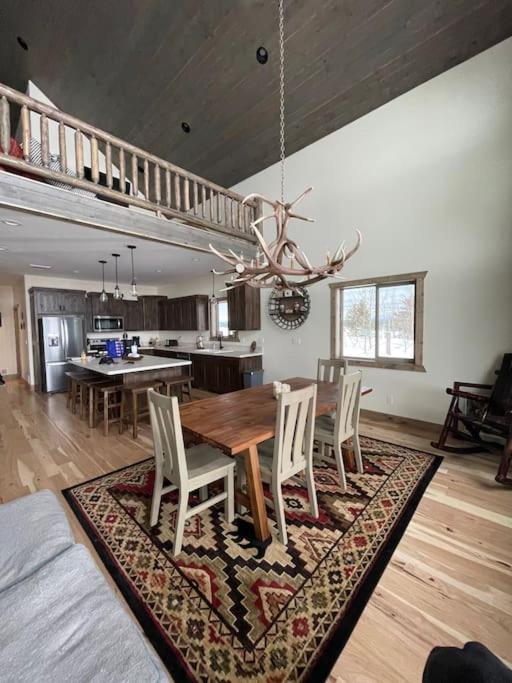 3505 Joseph Dr Cabin With Breathtaking Views, 30 Miles To Yellowstone アイランド・パーク エクステリア 写真